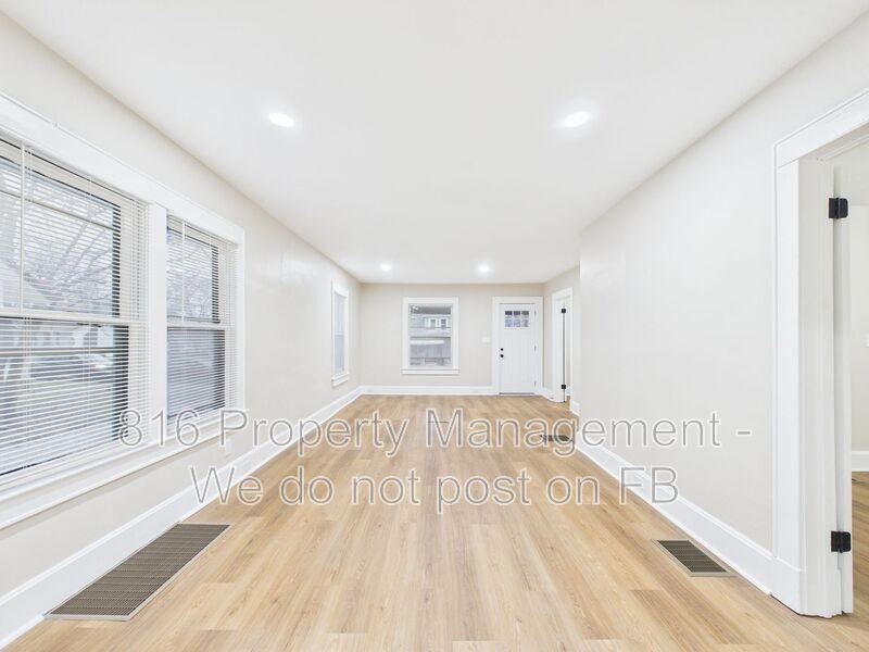 641 S Huttig Ave - Photo 3 of 19