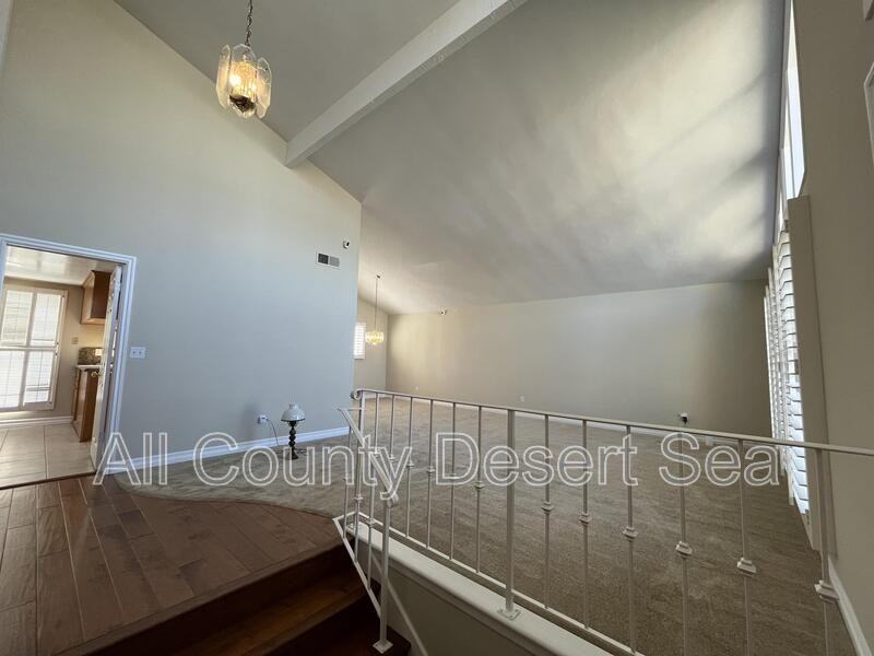 6822 Lafayette Dr - Photo 3 of 31