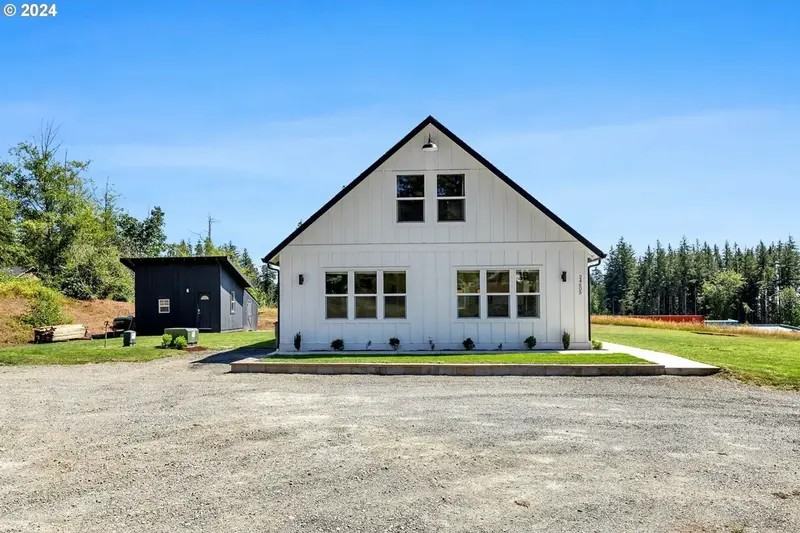 24605 Ne Berry Rd - Photo 2 of 22