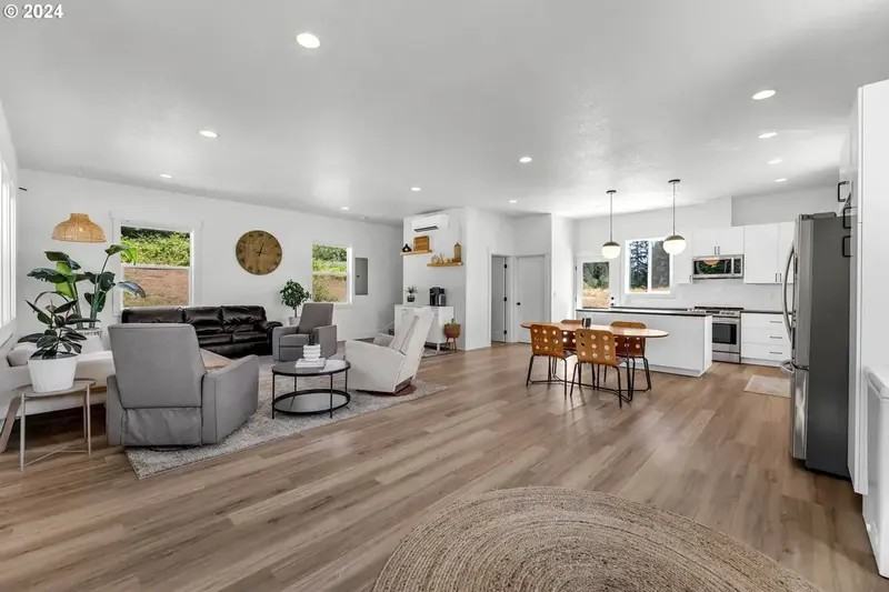 24605 Ne Berry Rd - Photo 5 of 22