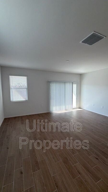 25300 N 184th Ln - Photo 2 of 9