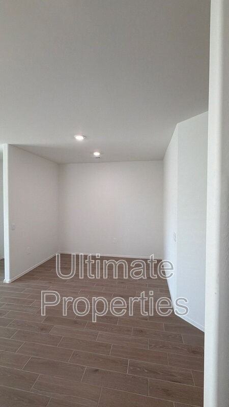 25300 N 184th Ln - Photo 5 of 9