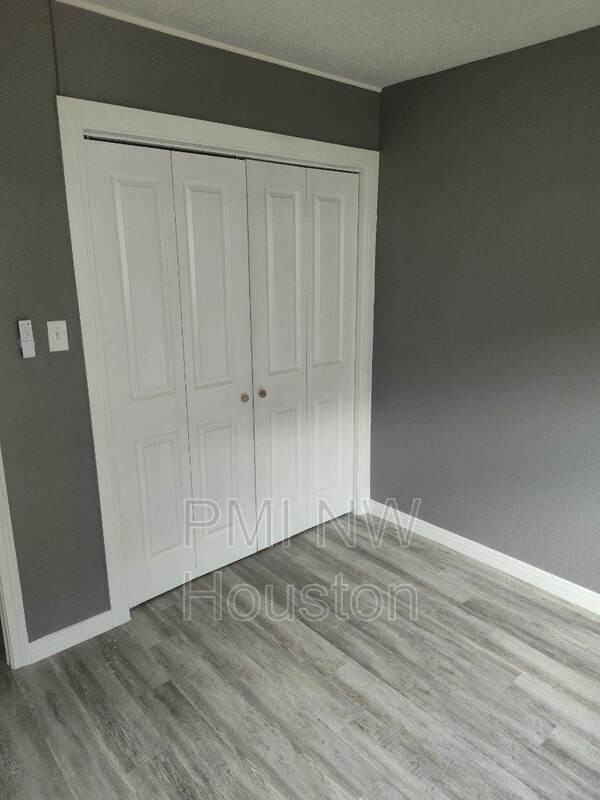 2687 Gessner Rd #702 - Photo 7 of 23