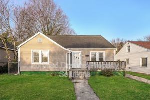 featured image of 2912 N Glenn Ave