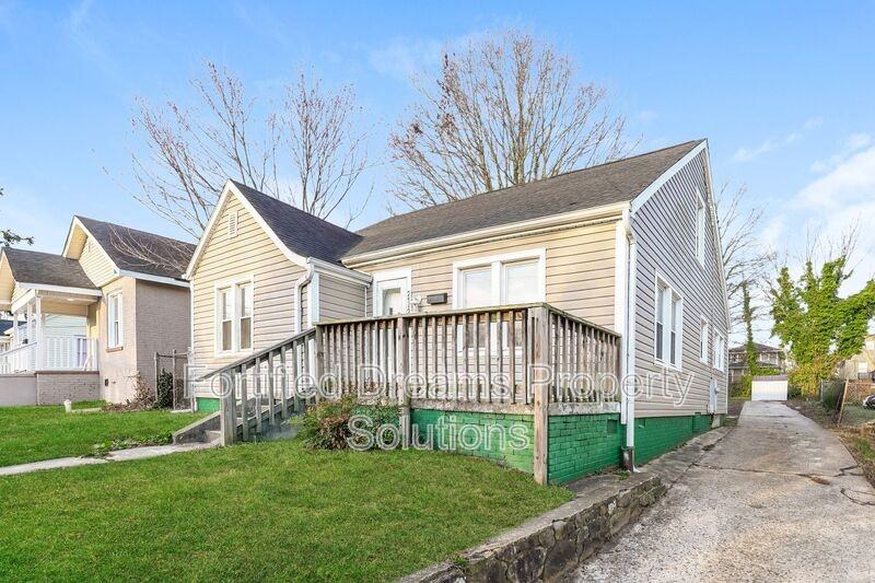 2912 N Glenn Ave - Photo 2 of 15