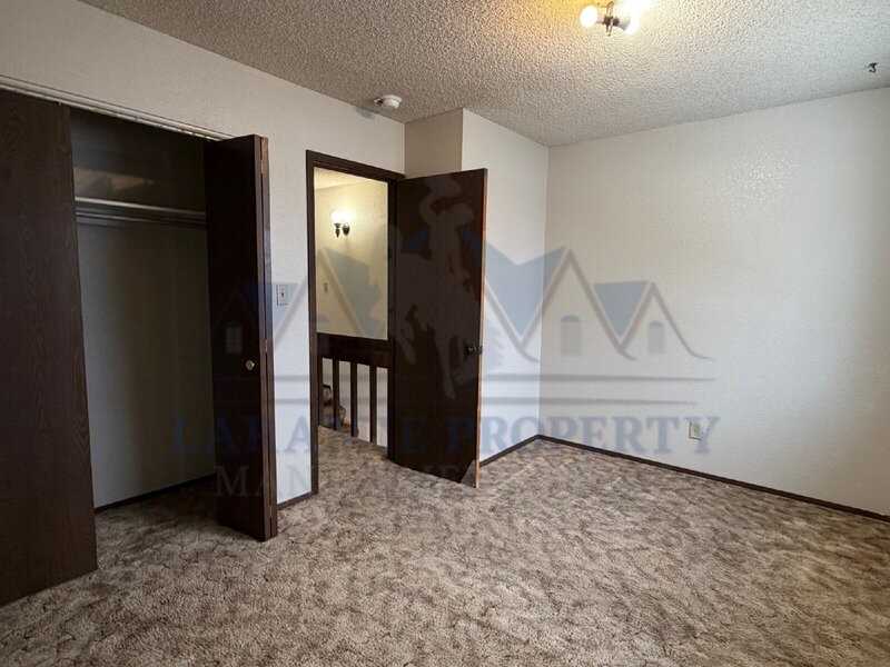 808 Canby St - Photo 4 of 16