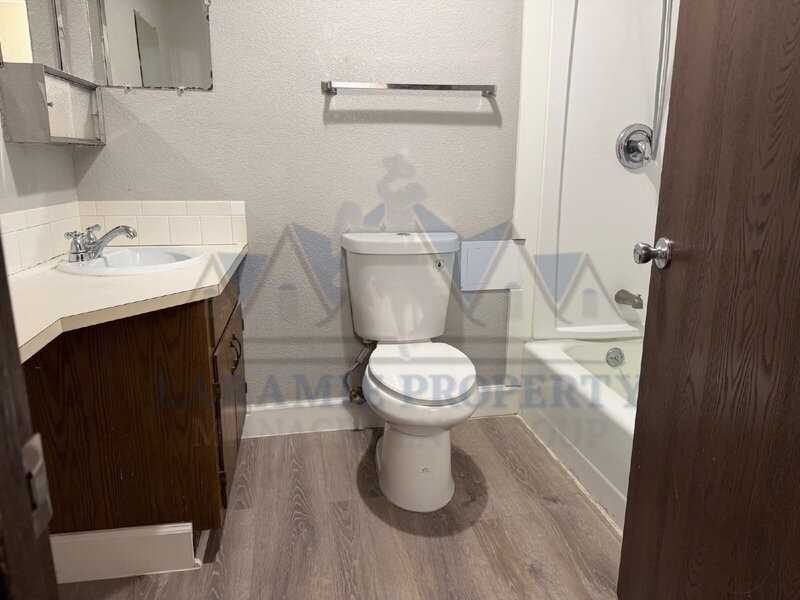 808 Canby St - Photo 6 of 16