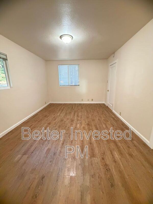 24611 Birch St - Photo 5 of 11