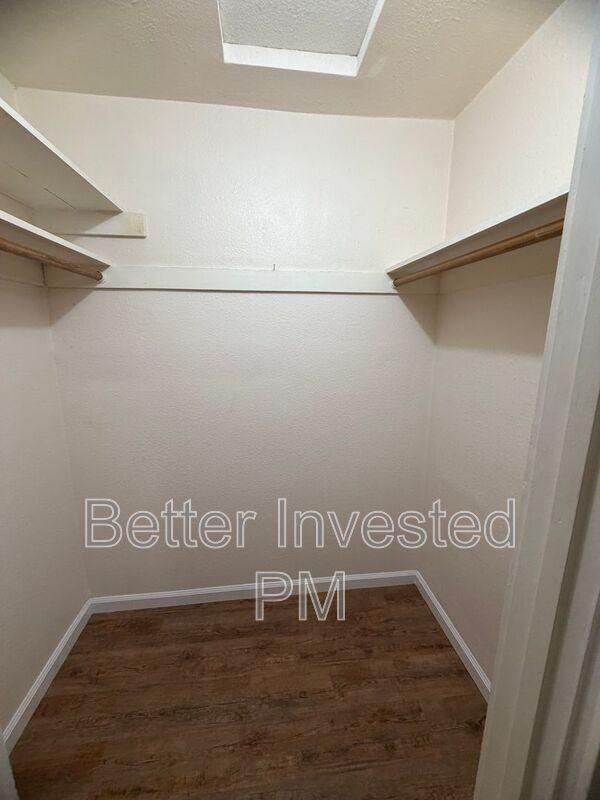 24611 Birch St - Photo 7 of 11