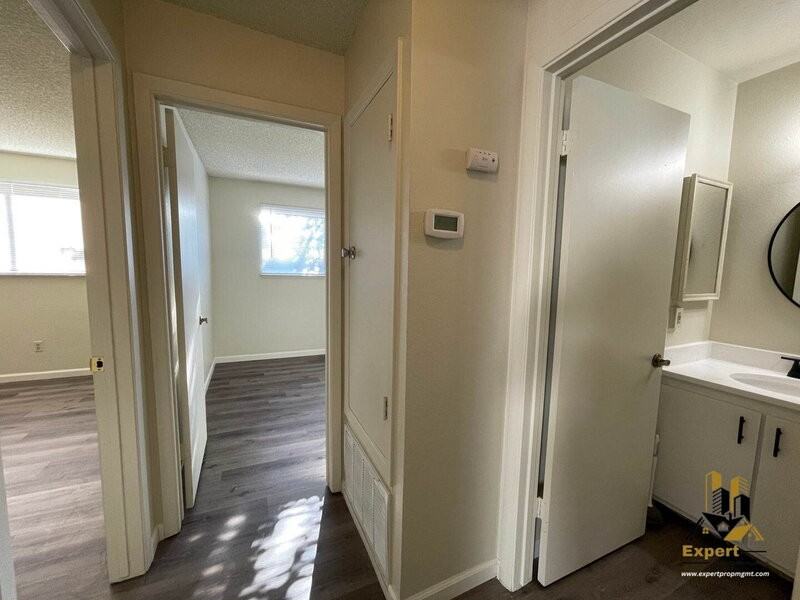 4802 Mary Kate Dr - Photo 5 of 10