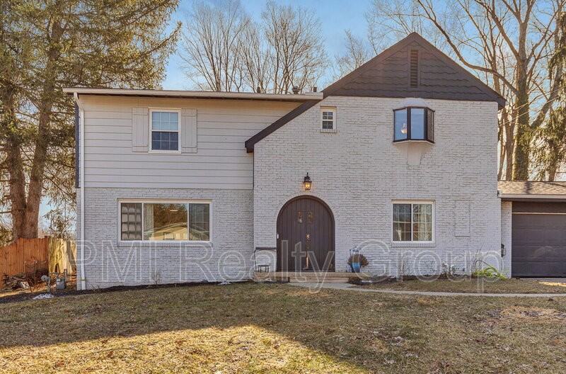 607 Castle Blvd - Photo 2 of 50