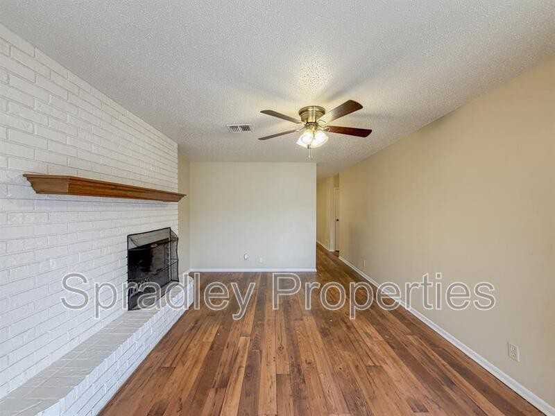 3705A Ivanhoe Dr - Photo 3 of 15