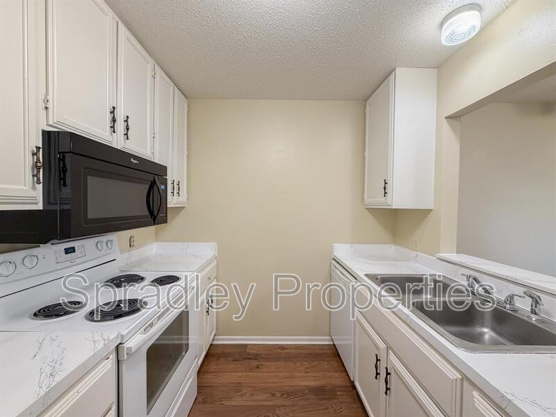 3705A Ivanhoe Dr - Photo 5 of 15