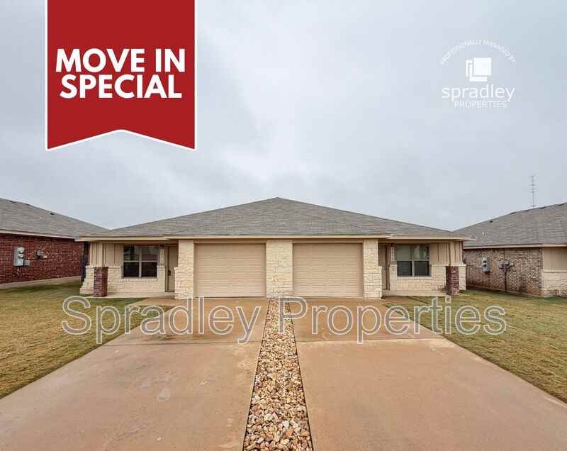 1571 Chance Ct - Photo 4 of 17