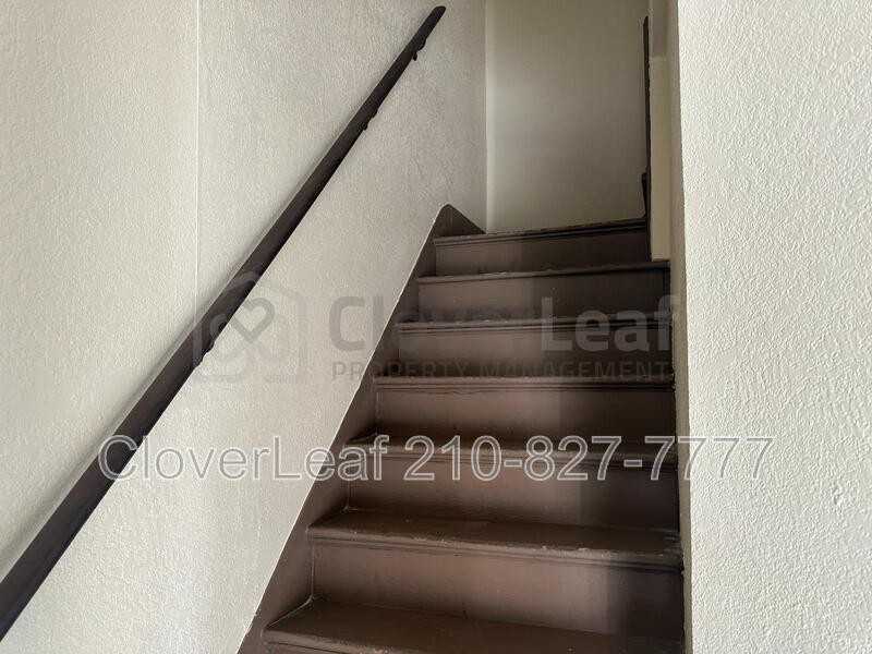 817 W Mulberry Ave #2 - Photo 5 of 19