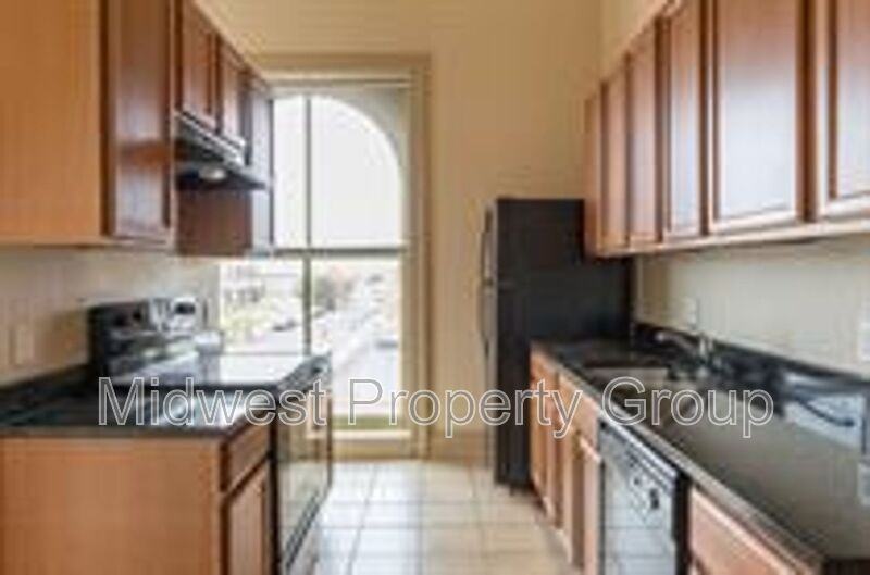 4244 Chouteau Ave #202 - Photo 4 of 11