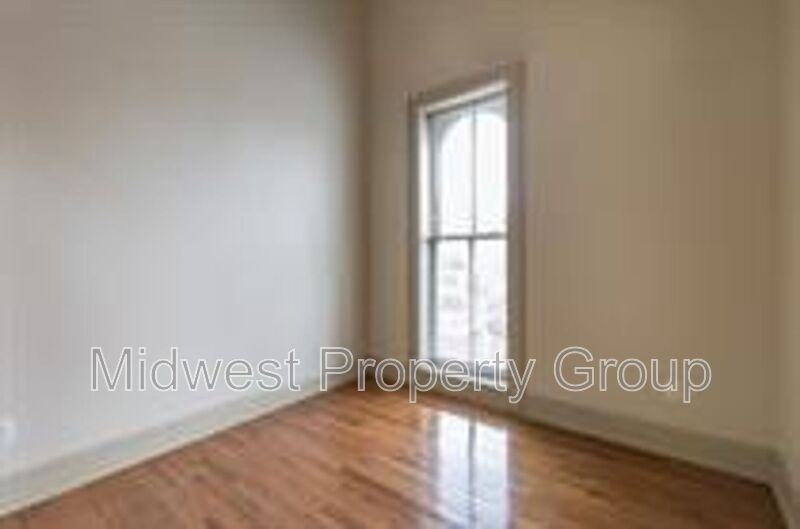 4244 Chouteau Ave #202 - Photo 7 of 11