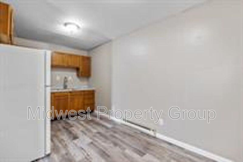 560 E Cherry St #304 - Photo 6 of 16