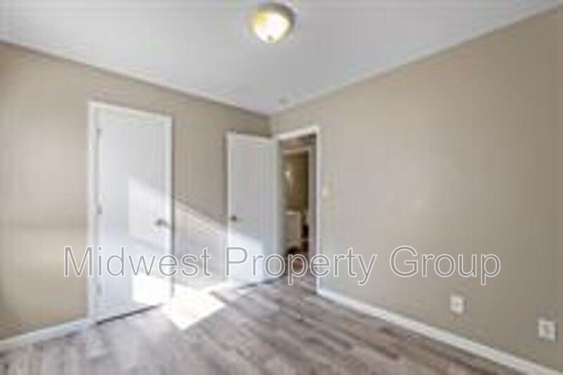 560 E Cherry St #304 - Photo 7 of 16