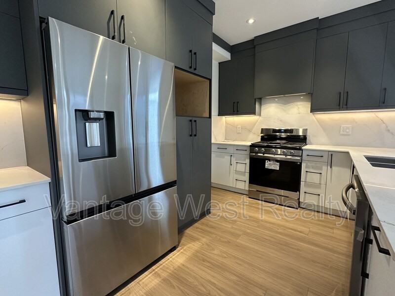 3757 - Photo 7 of 24