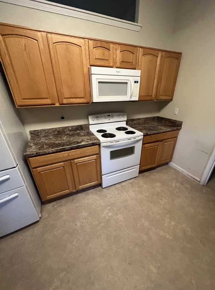 6009 Arron Ct - Photo 5 of 9