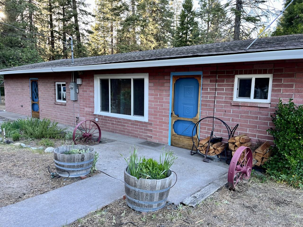 1239 W Scenic Dr - Photo 3 of 14