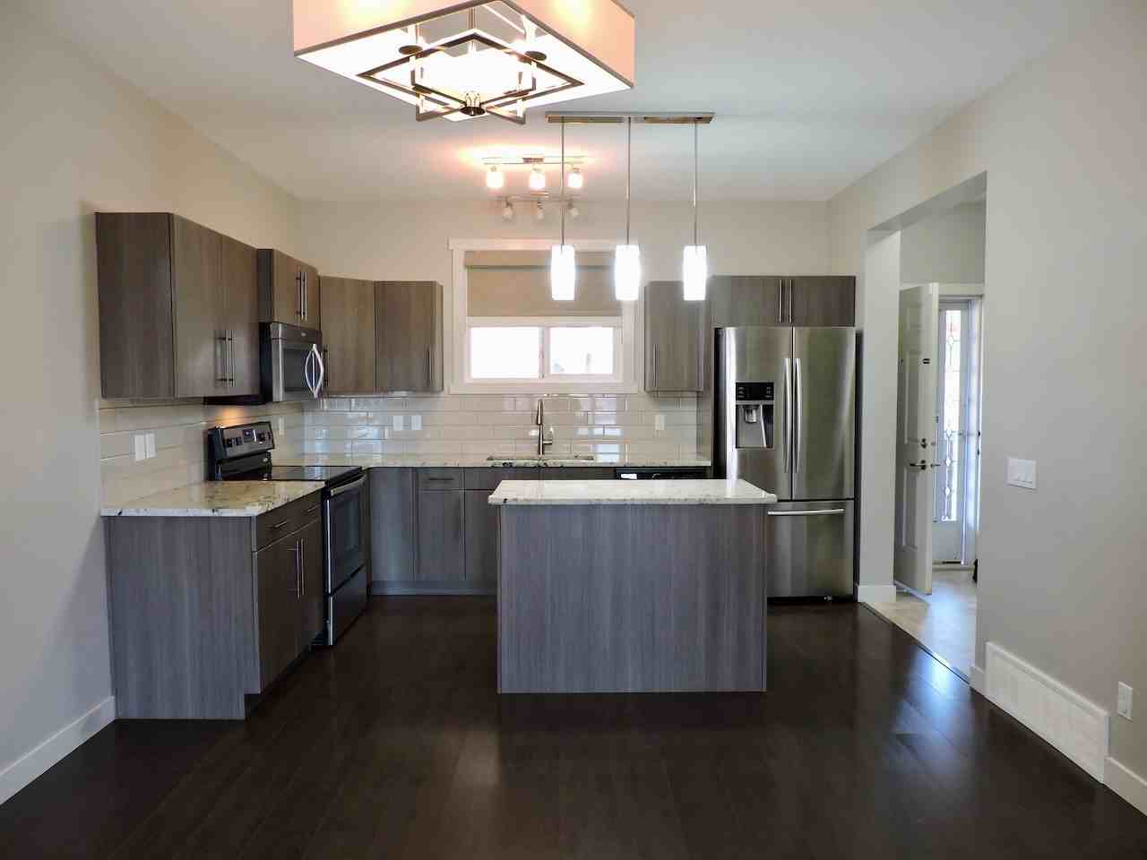 22423 98 Ave Nw - Photo 3 of 27