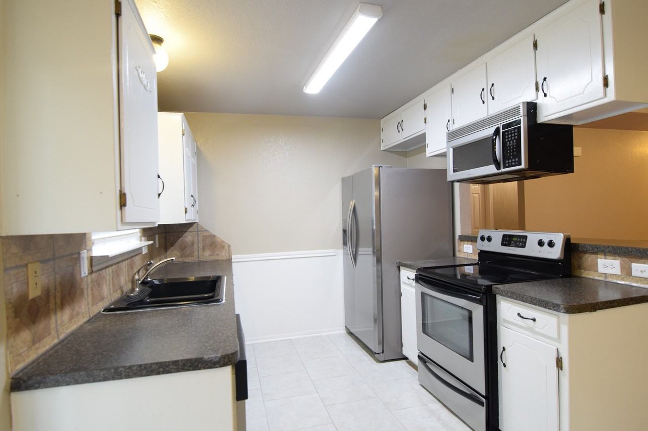 212 Rodeo Cir - Photo 6 of 23