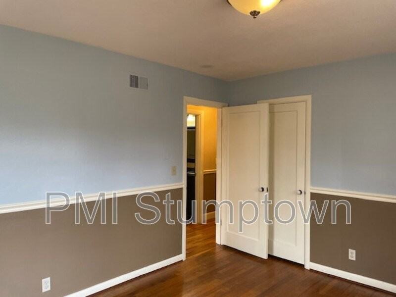 575 E Berkeley St - Photo 5 of 16