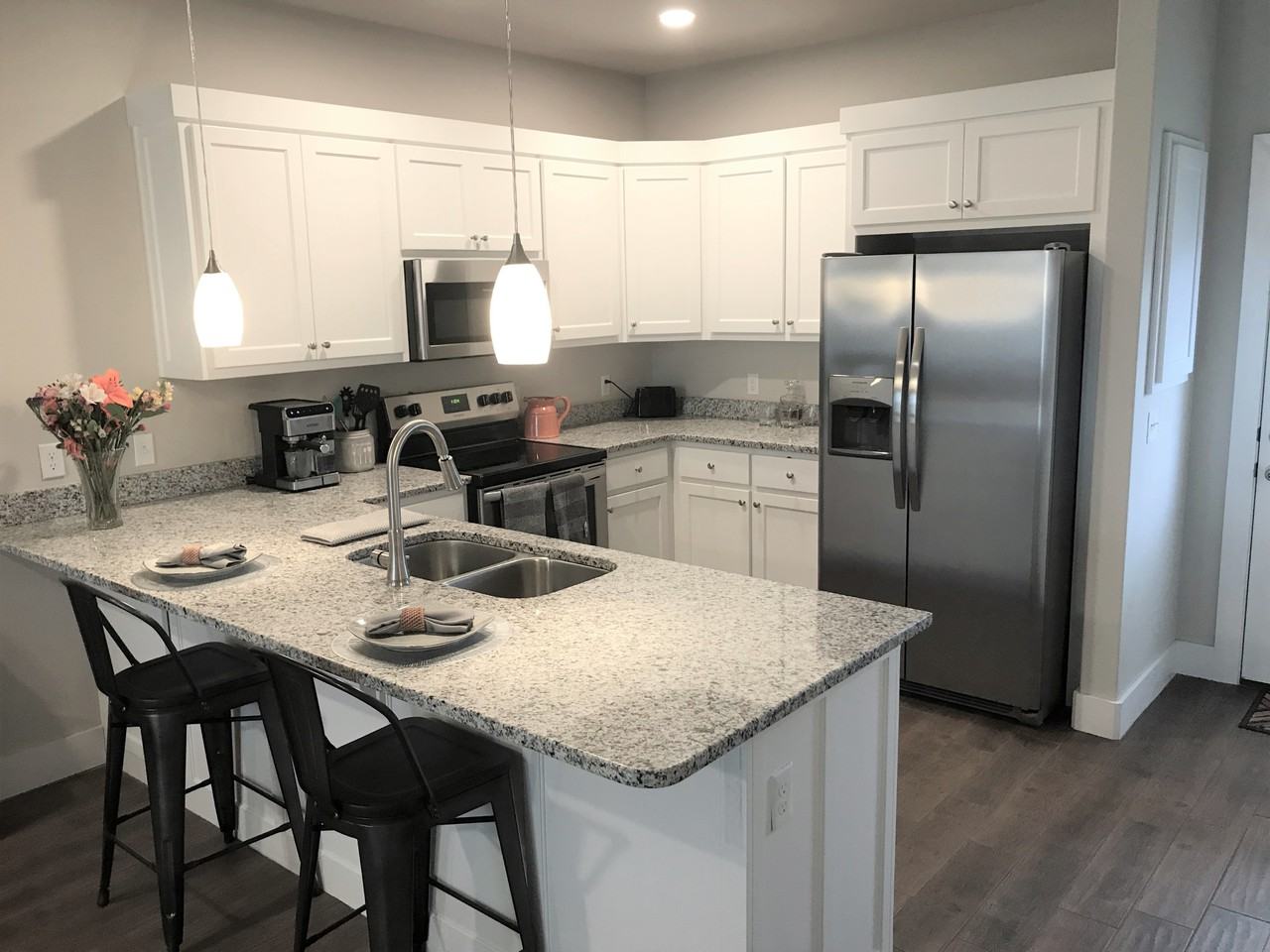 7672 Har Ber Ave - Photo 2 of 7