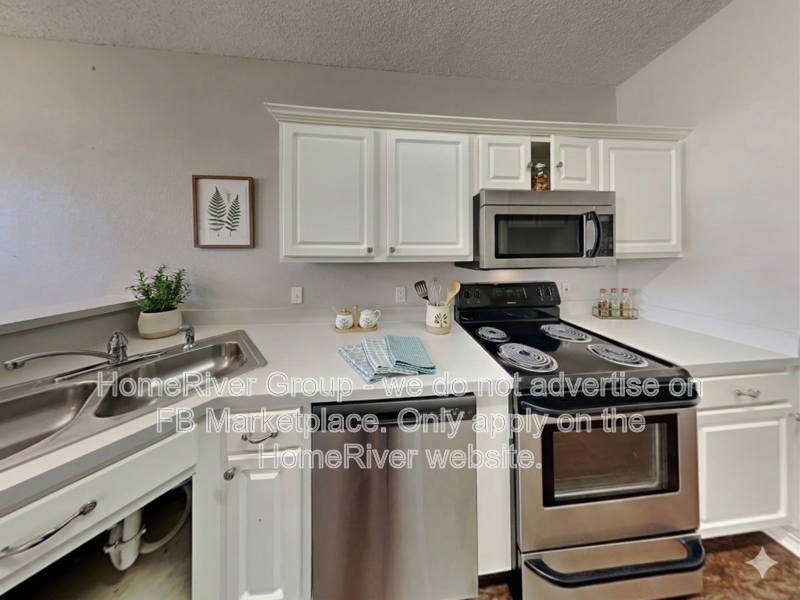 501 Blueberry Hill Ln - Photo 4 of 31