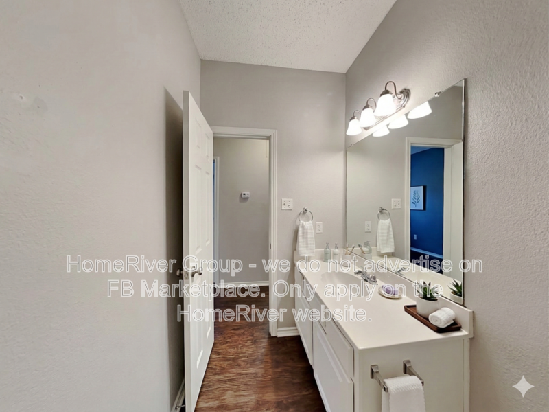 501 Blueberry Hill Ln - Photo 5 of 31