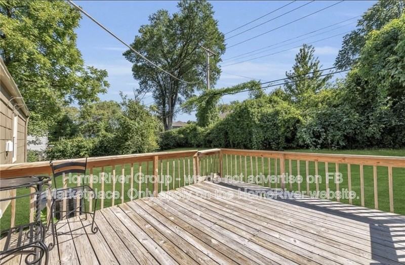 5439 N Indiana Ave - Photo 4 of 7