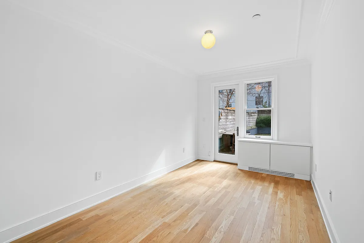 110 Putnam Ave #1 - Photo 5 of 8