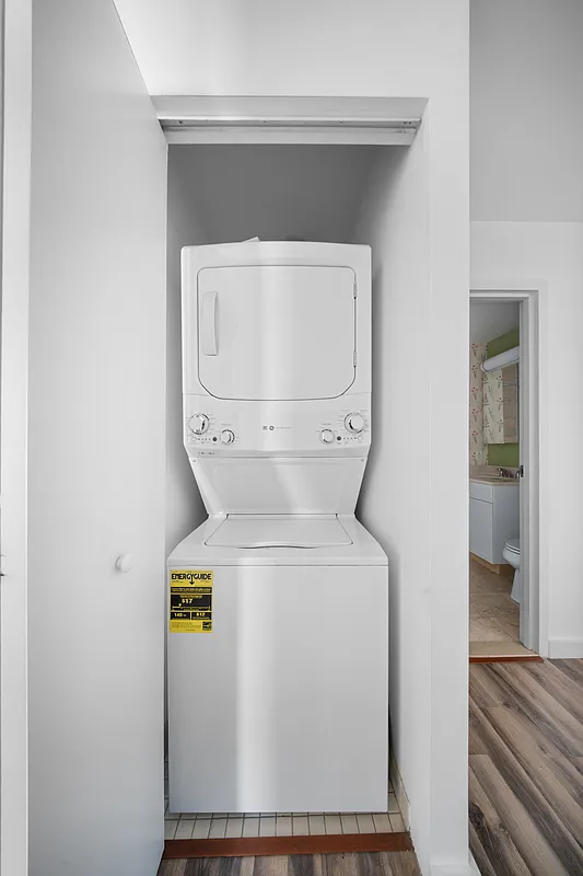 4026 College Point Blvd #18D - Photo 5 of 13