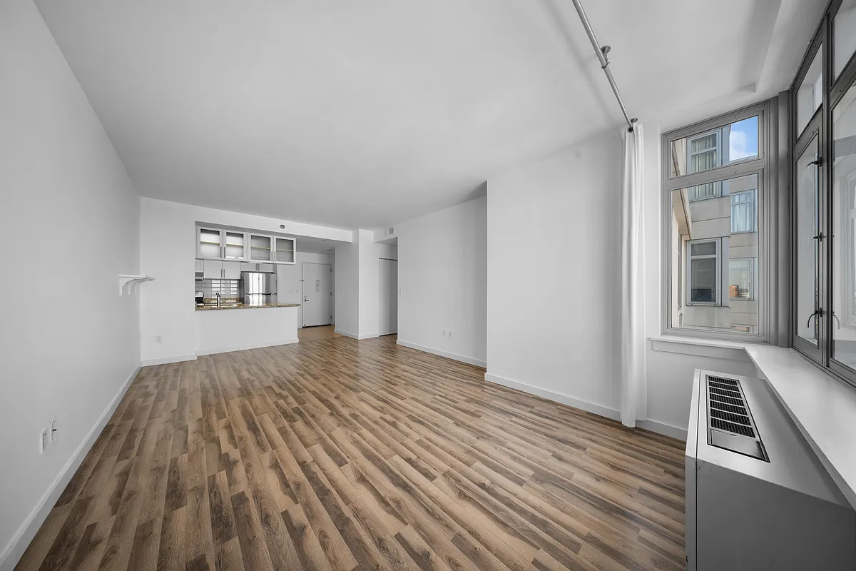 4026 College Point Blvd #18D - Photo 6 of 13