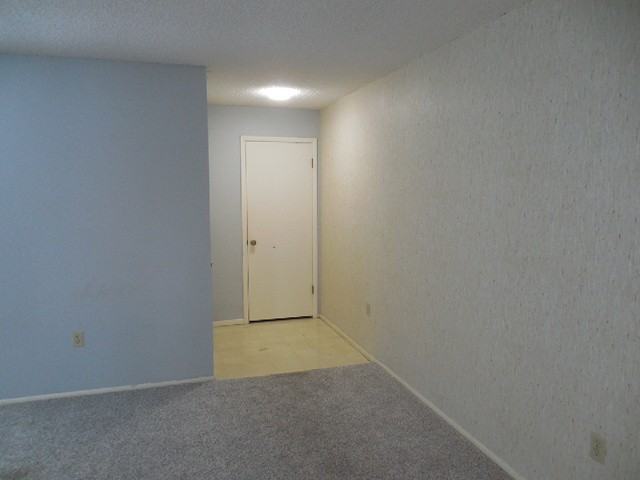 13102 Pembrook Ct - Photo 7 of 26