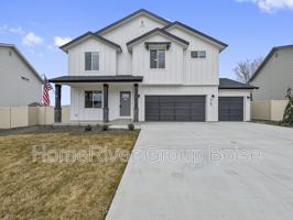 featured image of 3145 N Bowknot Lake Ave