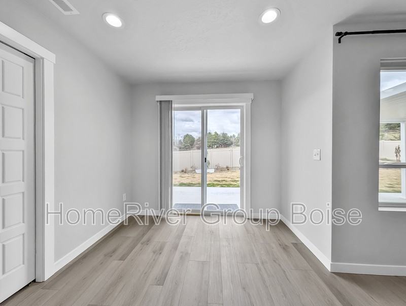 3145 N Bowknot Lake Ave - Photo 6 of 22