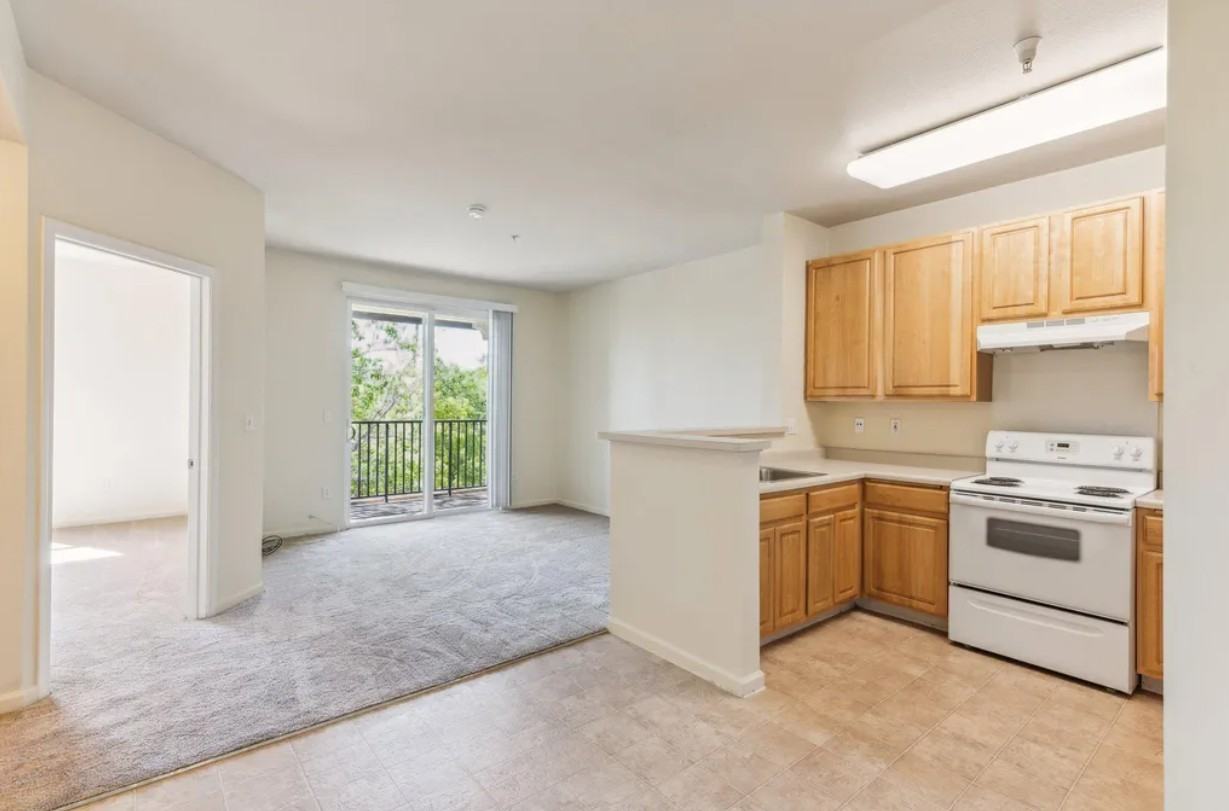 4503 Snell Ave - Photo 3 of 10