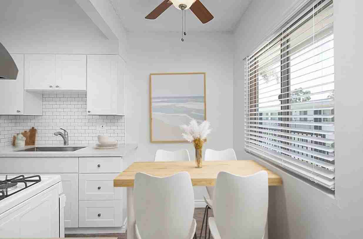 2712 Grand Ave - Photo 3 of 11