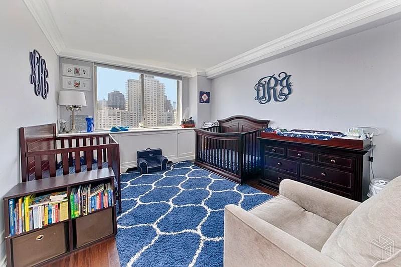 515 E 79Th St - Photo 7 of 10