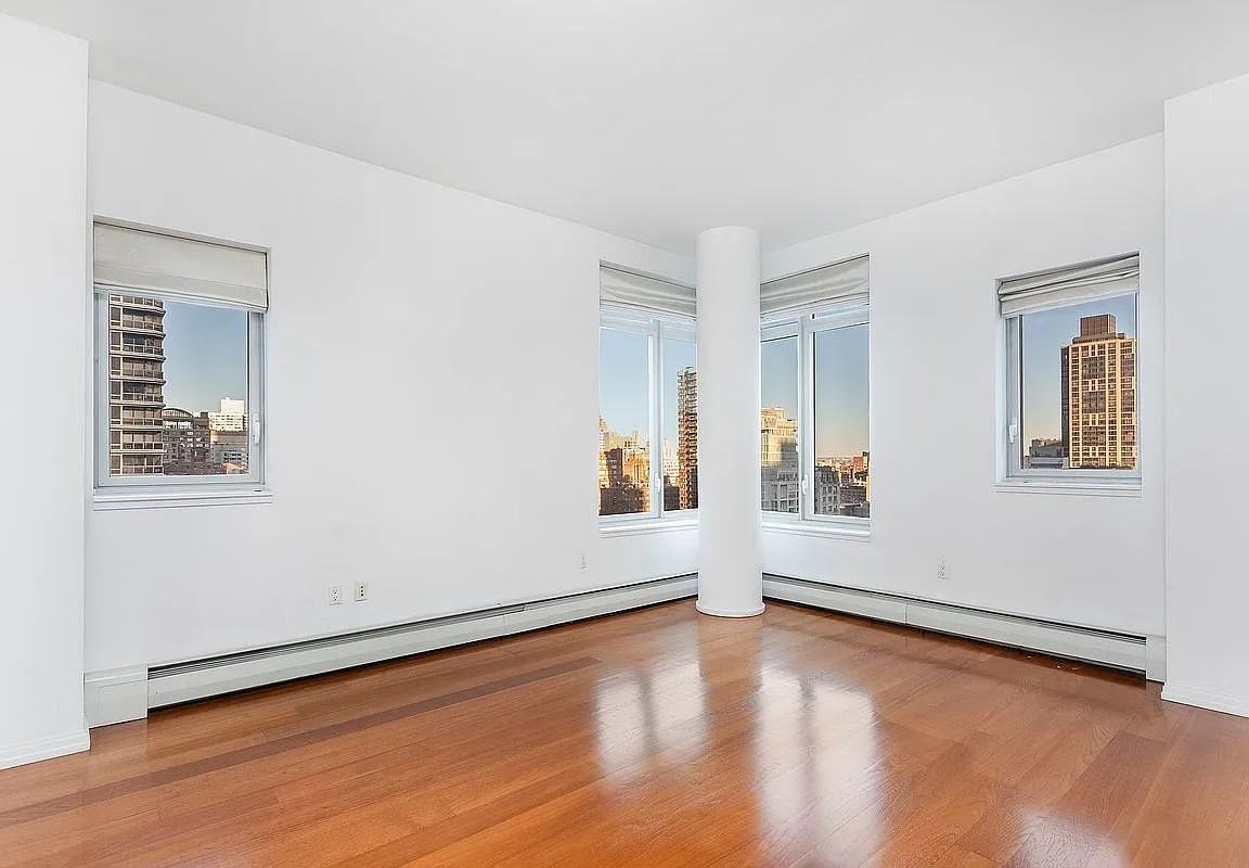 205 E 59Th St - Photo 7 of 8