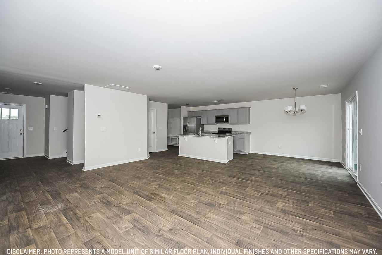 526 Blue Garden Way - Photo 5 of 10