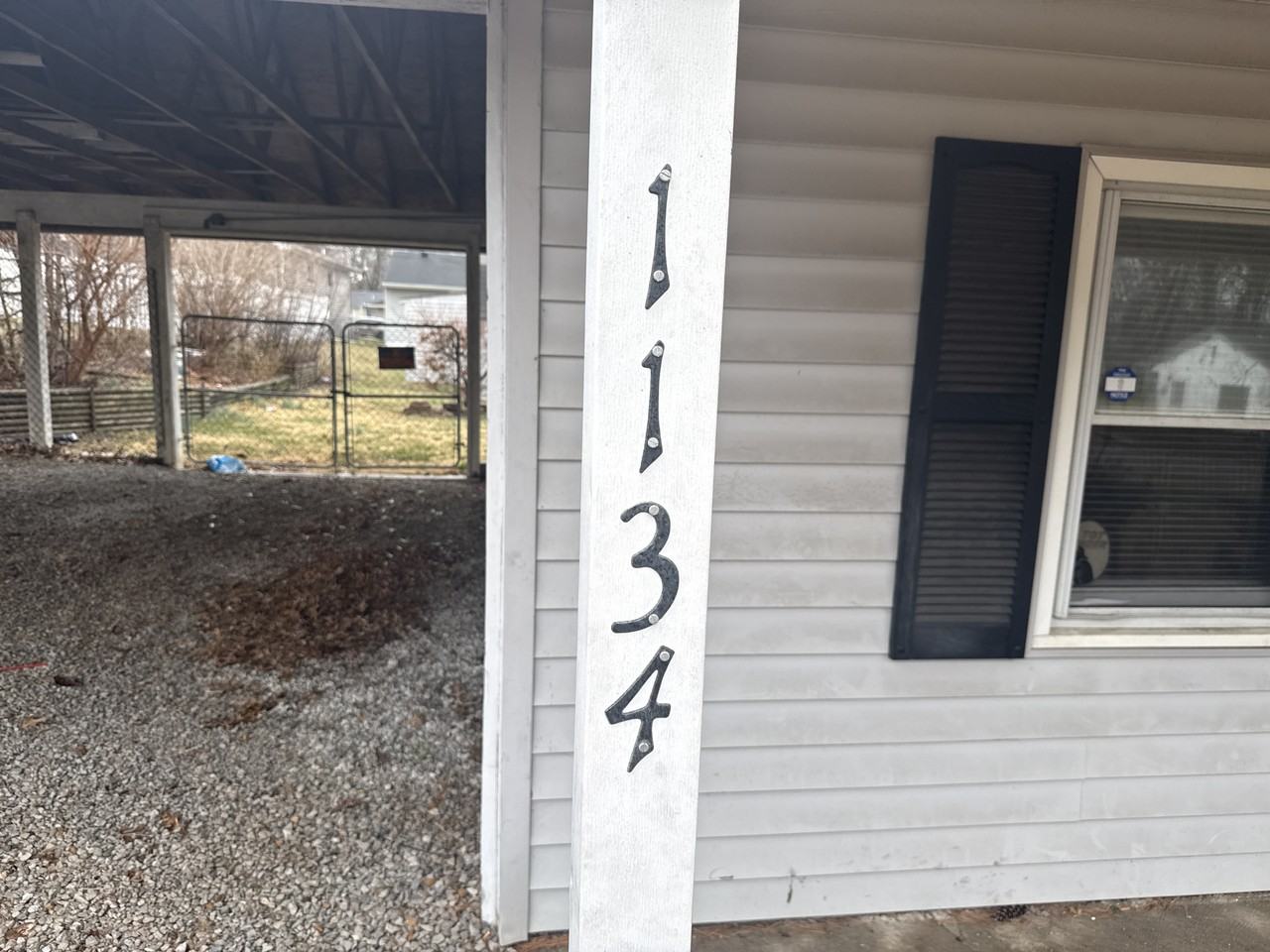 1134 Laredo Ave - Photo 3 of 18