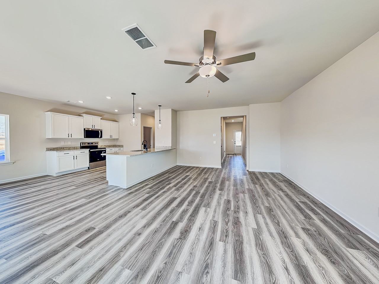 700 Plant Rd - Photo 3 of 24