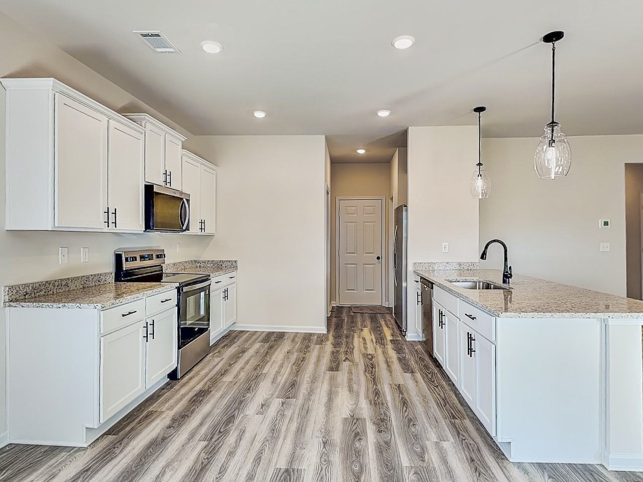 700 Plant Rd - Photo 4 of 24