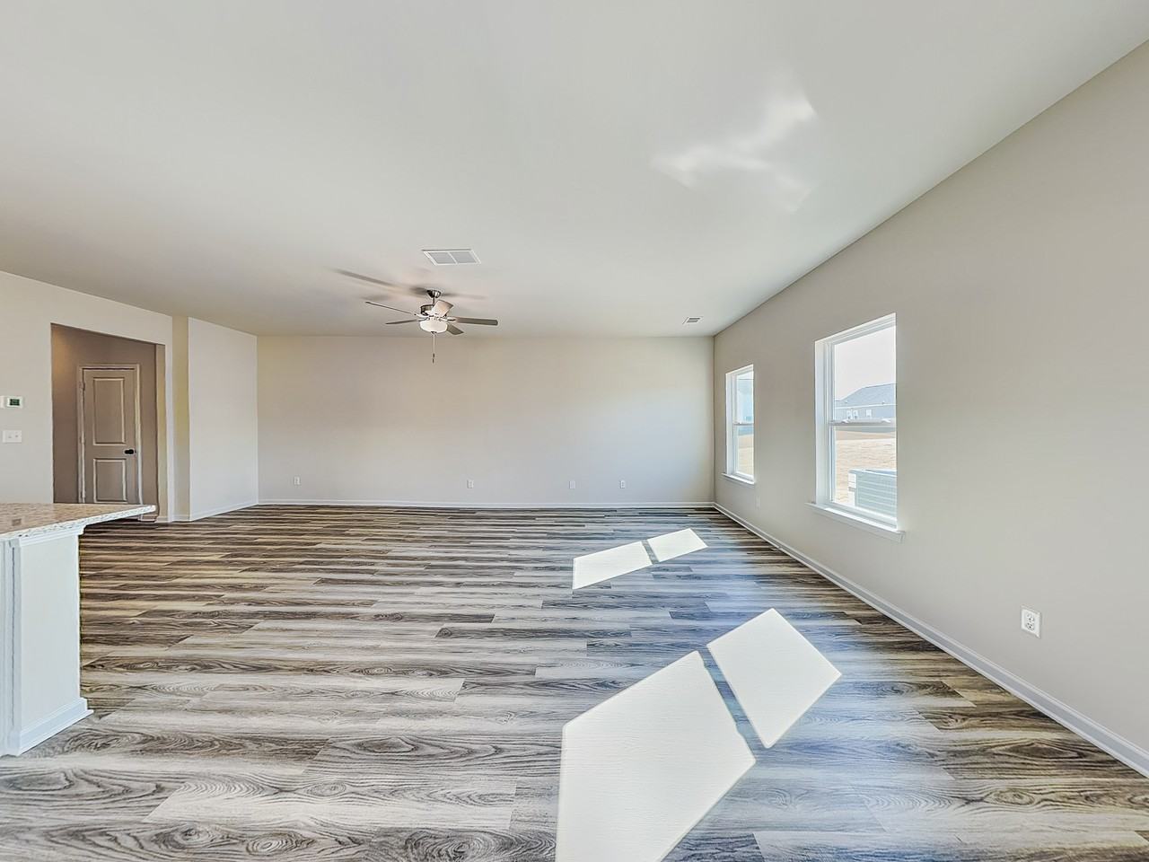 700 Plant Rd - Photo 6 of 24