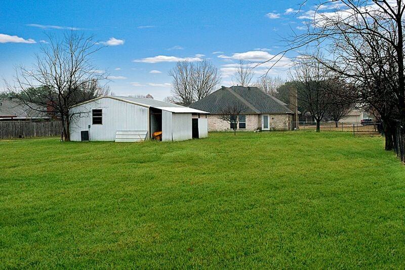 10686 Rose Bud Ct - Photo 5 of 29