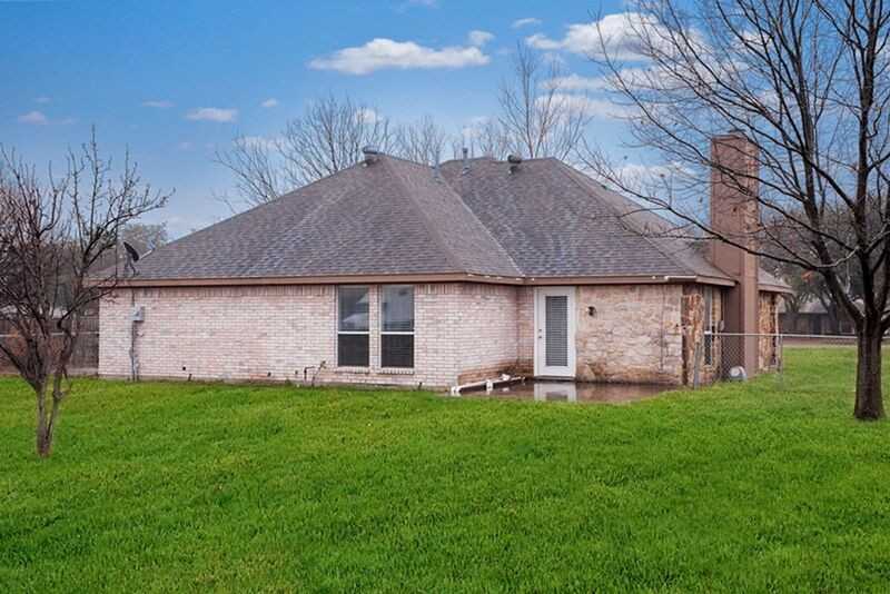 10686 Rose Bud Ct - Photo 6 of 29